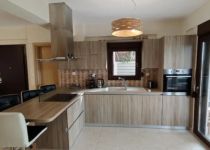 Elia Sunset Лагомандра